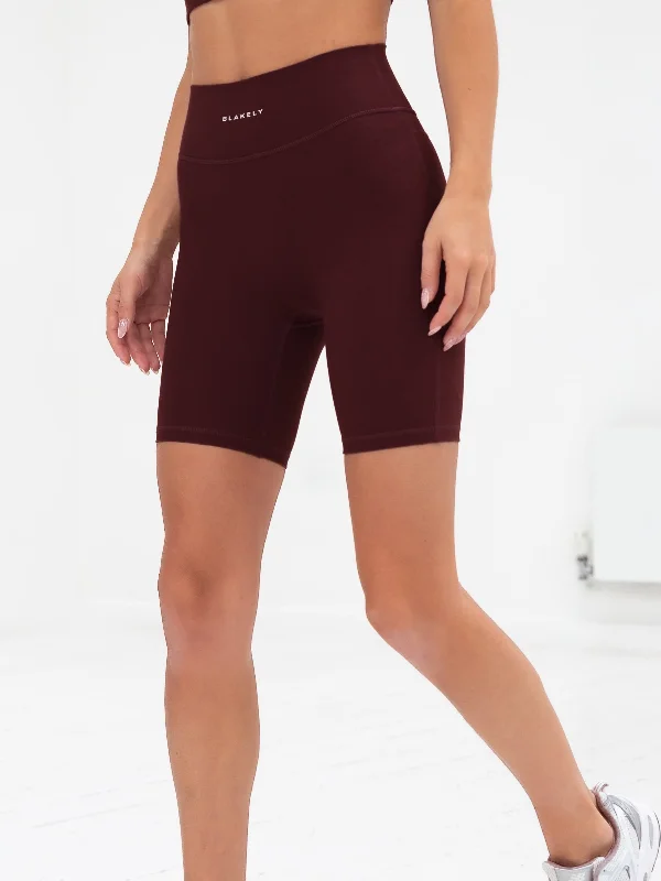 Edgy Fashion Deals Ultimate Active Shorts - Burgundy