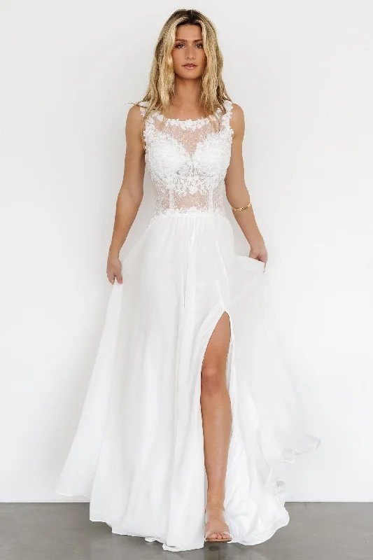 Romantic Chic Deals Konstantina Gown | White