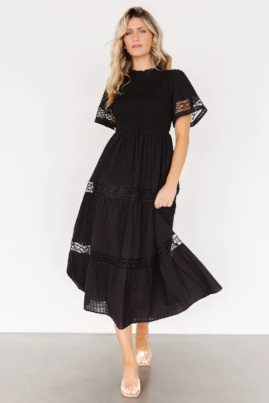 Seize Bargains Loveland Geo Lace Maxi Dress | Black