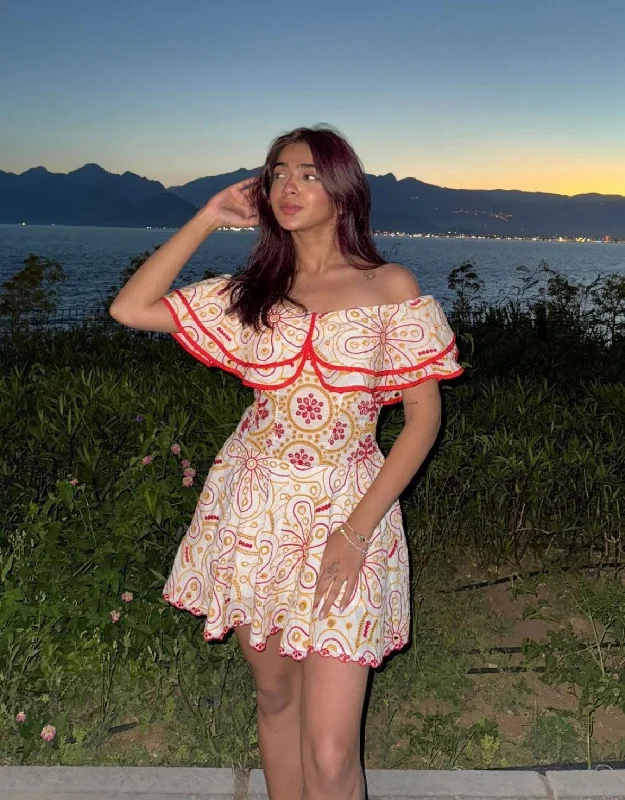 Get Ready For The Weekend With Big Savings Como Luxe Summer Dress in Pink